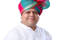राहुल पाटील यांच्या 'हातात' घड्याळ ?